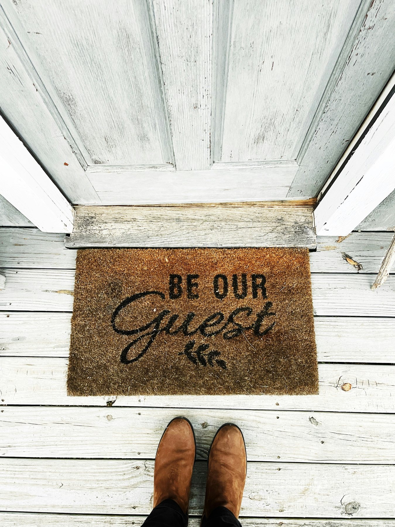 Vacation home welcome mat